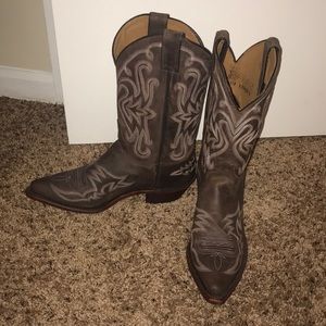 Justin Women’s Cowboy Boots